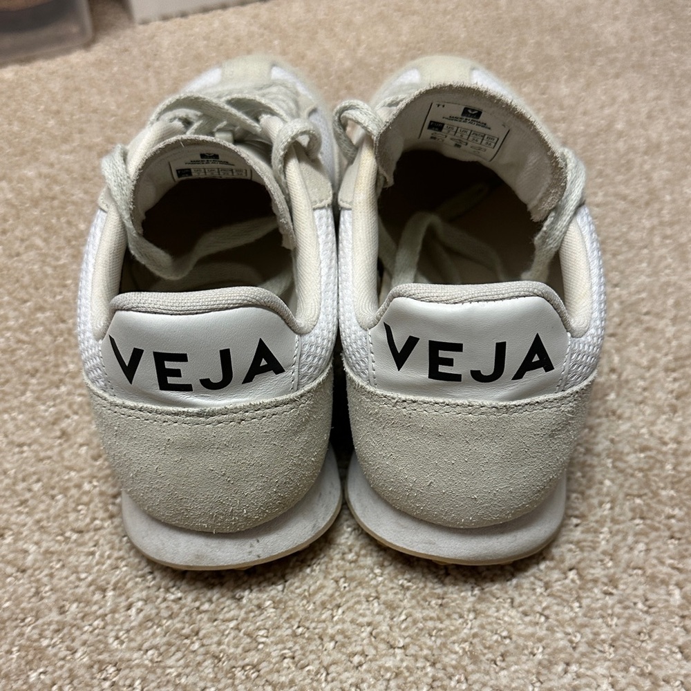 Veja White and Beige Sneakers - Picture 3 of 11